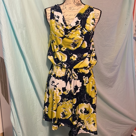 BCBG MAX AZRIA spring dress with drawstring and pockets sz XS - Picture 1 of 8